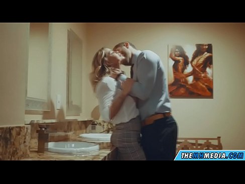 ❤️ Kad te prsata plavuša zavede u javnom toaletu ️❌ Super seks na bs.tubesexer-com.ru ☑